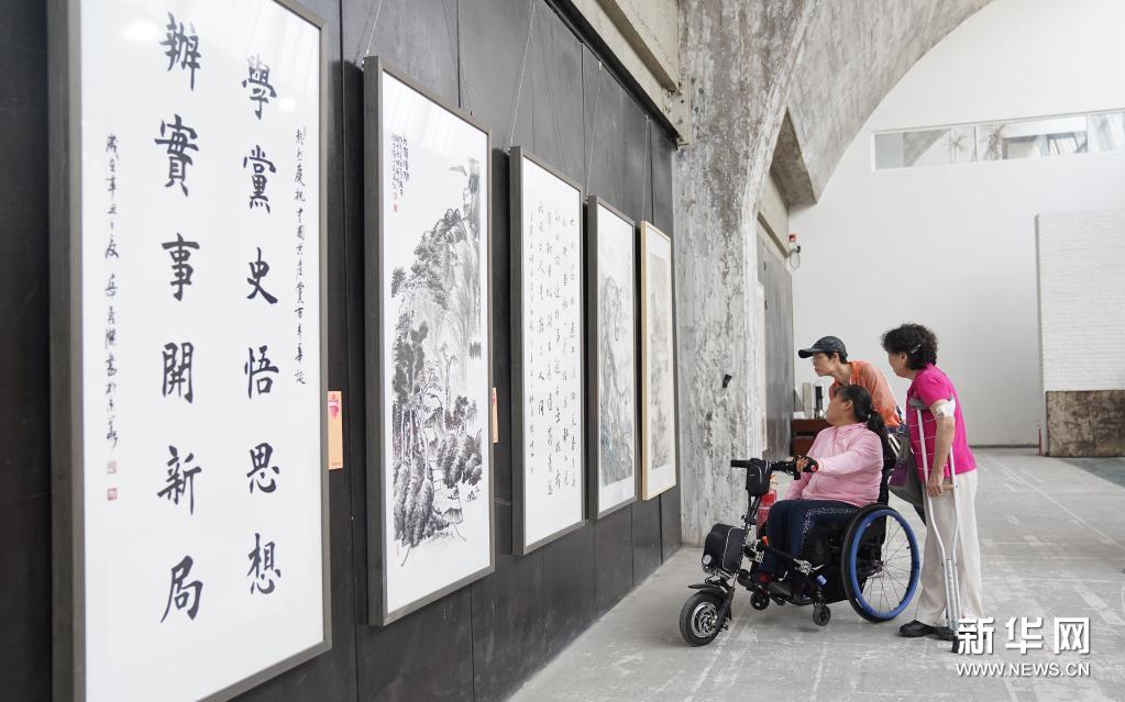 “爱的阳光”仁美流动美术馆百场活动在京启动