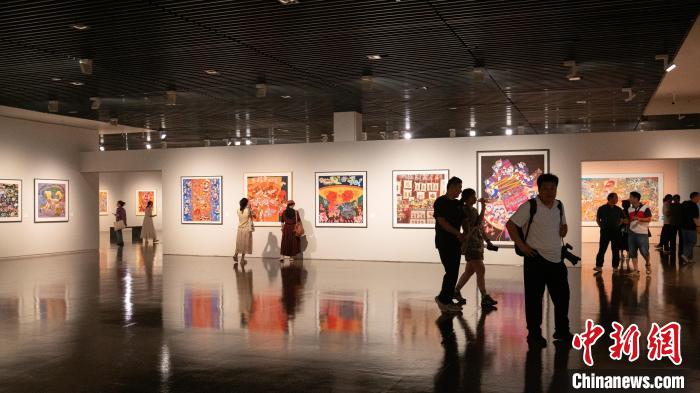 首届中国乡土绘画（农民画）作品展览在沪开幕